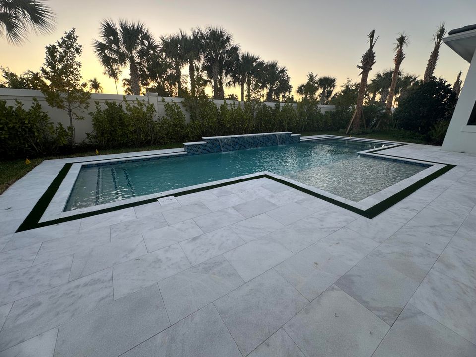 For Sale: $2,826,612 (5 beds, 6 baths, 5322 Square Feet)