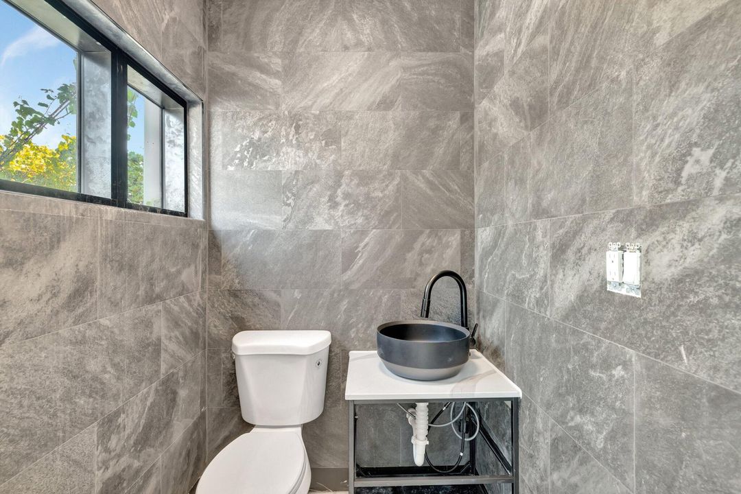 For Sale: $1,988,000 (0 beds, 0 baths, 8050 Square Feet)