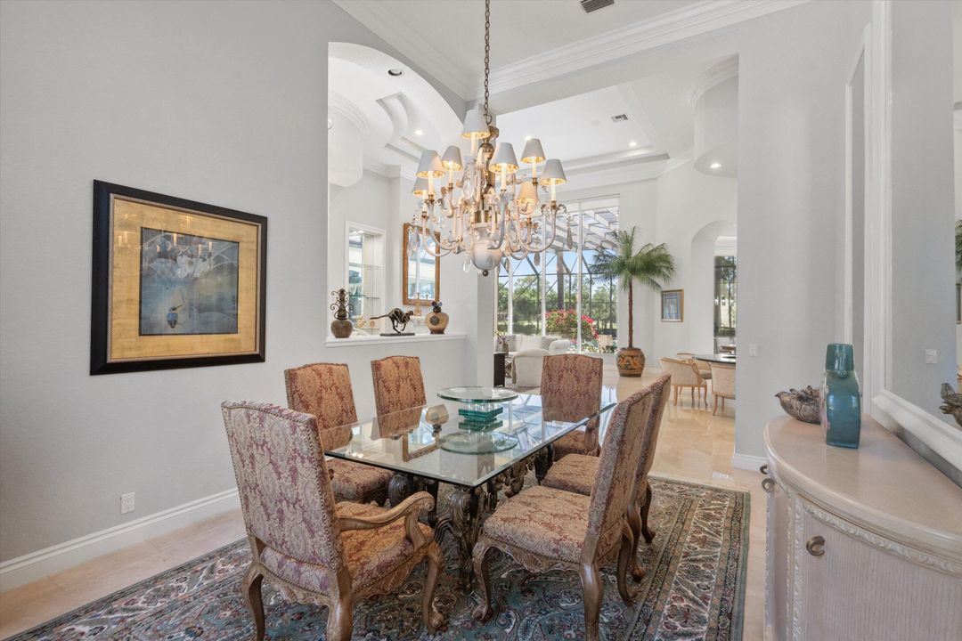 For Sale: $3,190,000 (4 beds, 4 baths, 5612 Square Feet)