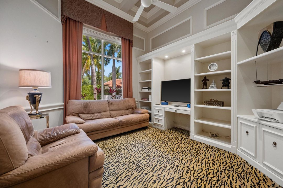 For Sale: $3,190,000 (4 beds, 4 baths, 5612 Square Feet)