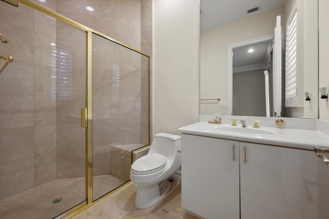 For Sale: $3,190,000 (4 beds, 4 baths, 5612 Square Feet)