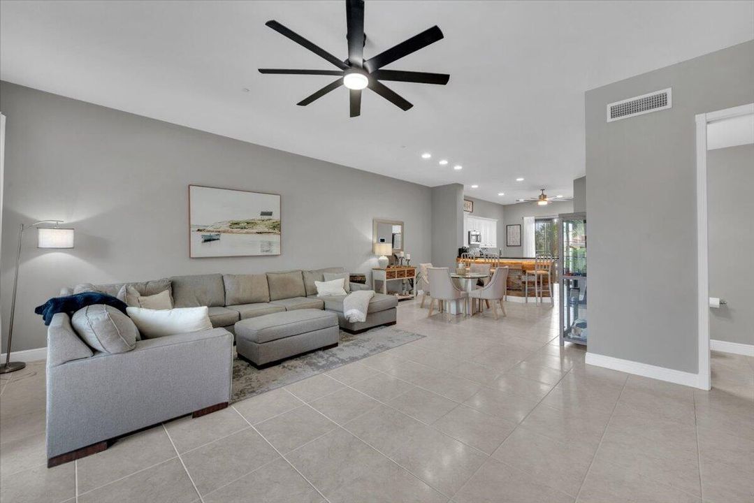 待售: $859,500 (3 贝兹, 3 浴室, 2882 平方英尺)