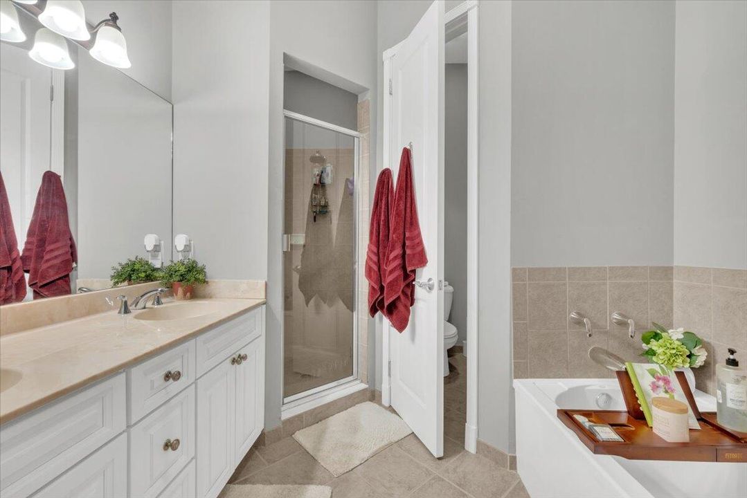 待售: $859,500 (3 贝兹, 3 浴室, 2882 平方英尺)