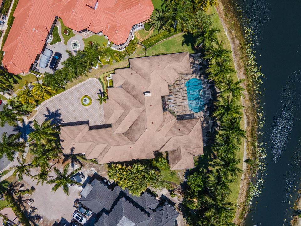 For Sale: $3,190,000 (4 beds, 4 baths, 5612 Square Feet)