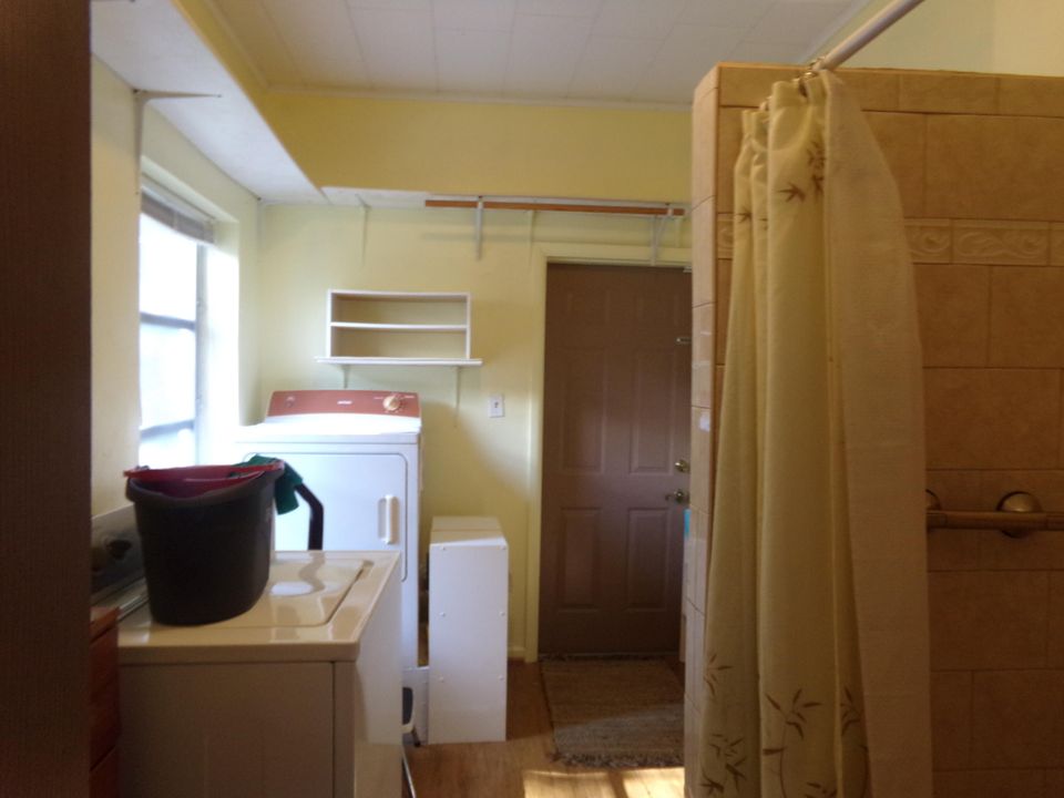 For Sale: $79,000 (1 beds, 1 baths, 797 Square Feet)