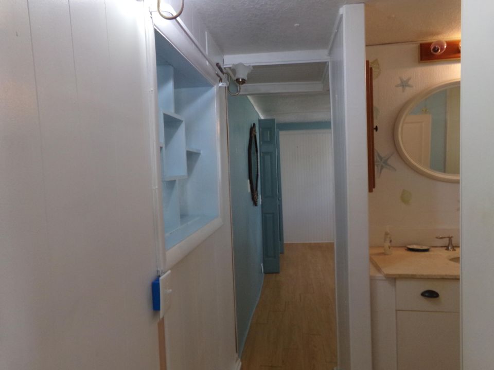 For Sale: $79,000 (1 beds, 1 baths, 797 Square Feet)