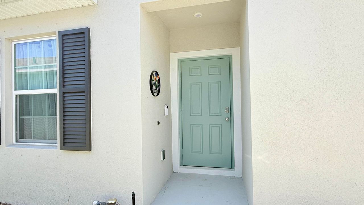 合同活跃: $320,000 (3 贝兹, 2 浴室, 1503 平方英尺)