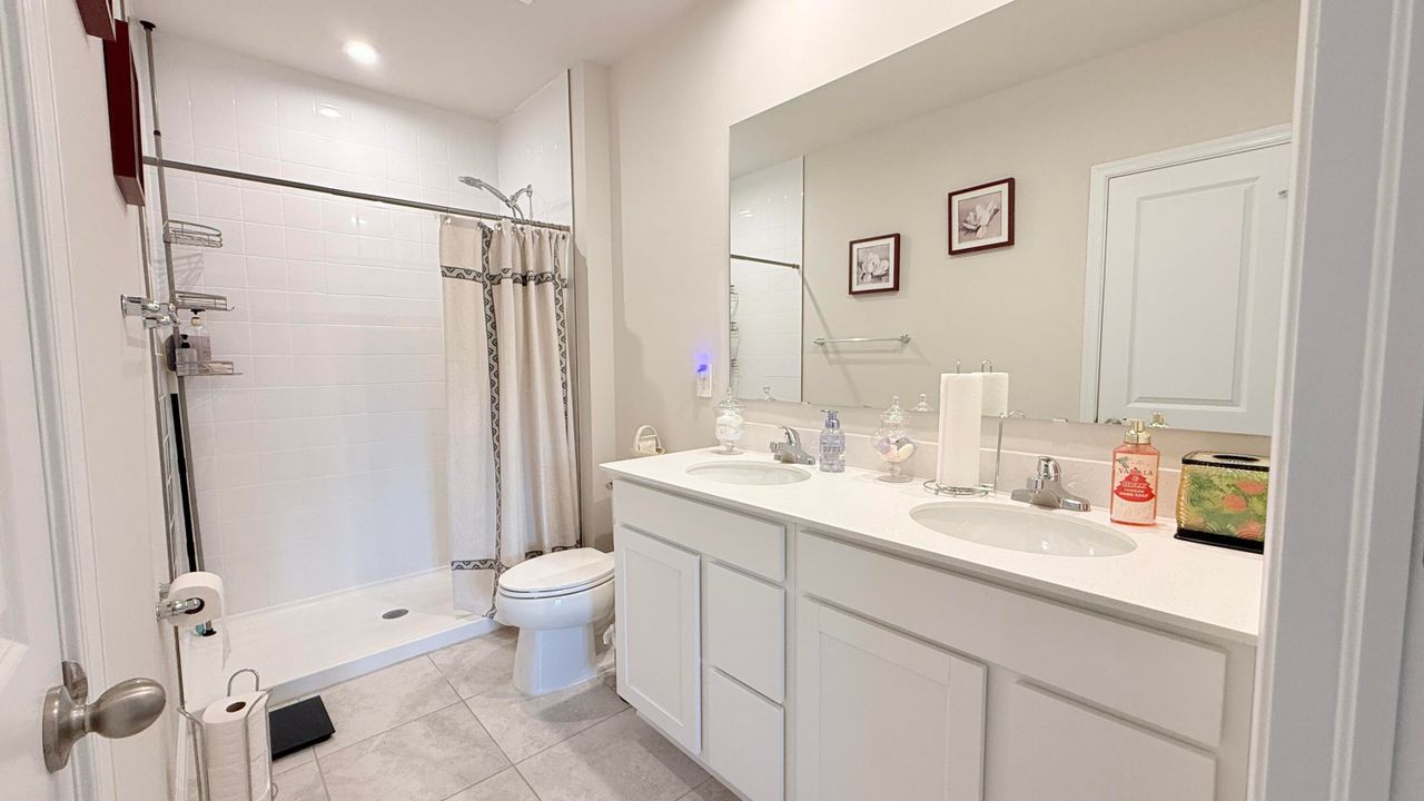 合同活跃: $320,000 (3 贝兹, 2 浴室, 1503 平方英尺)