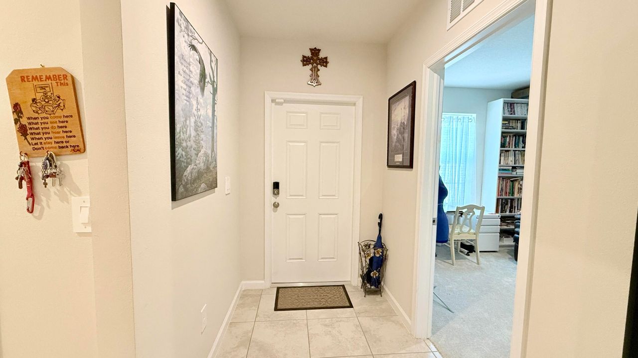 合同活跃: $320,000 (3 贝兹, 2 浴室, 1503 平方英尺)