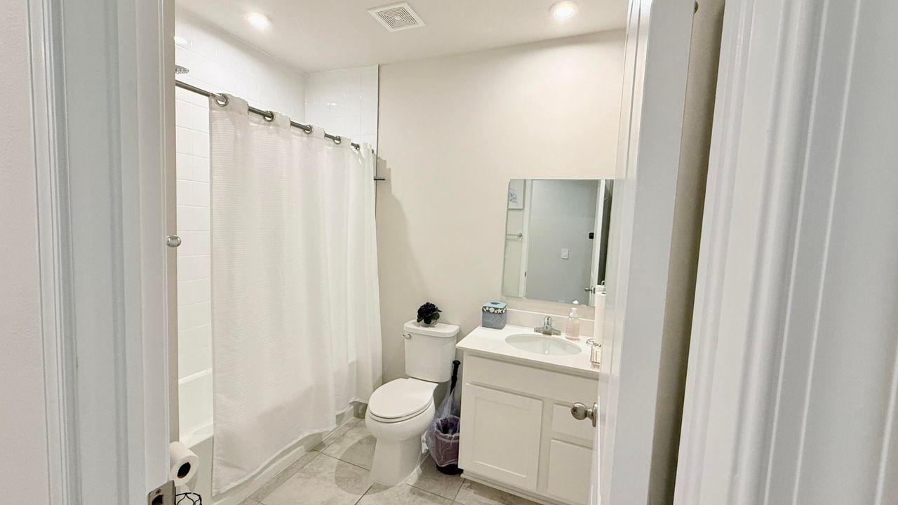 合同活跃: $320,000 (3 贝兹, 2 浴室, 1503 平方英尺)