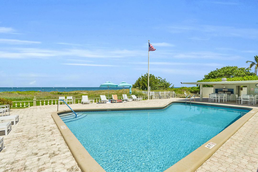 For Sale: $475,000 (3 beds, 3 baths, 1448 Square Feet)
