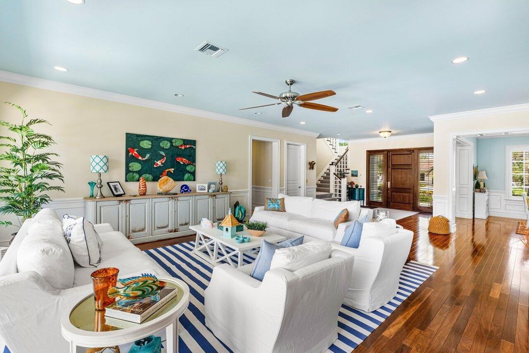 En Venta: $5,875,000 (5 camas, 6 baños, 6079 Pies cuadrados)