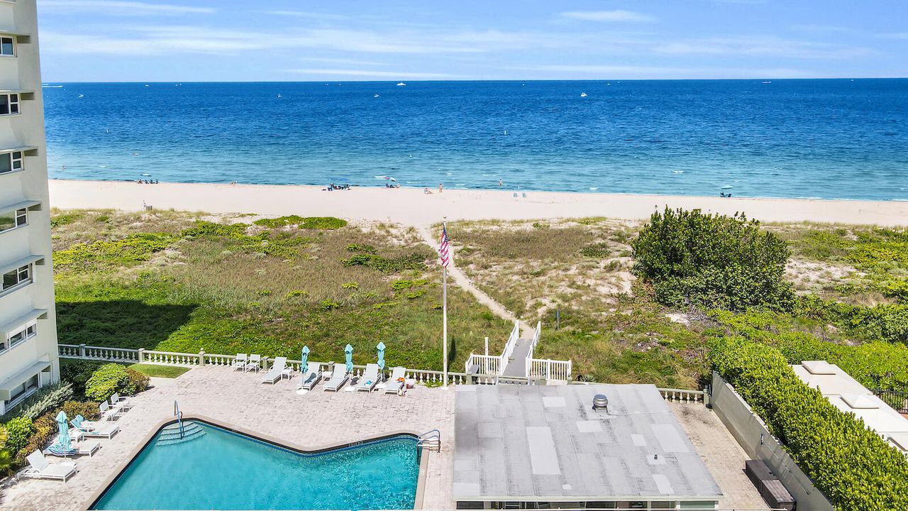 For Sale: $475,000 (3 beds, 3 baths, 1448 Square Feet)