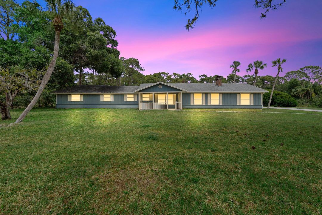 Недавно продано: $1,840,000 (4 спален, 4 ванн, 2859 Квадратных фут)