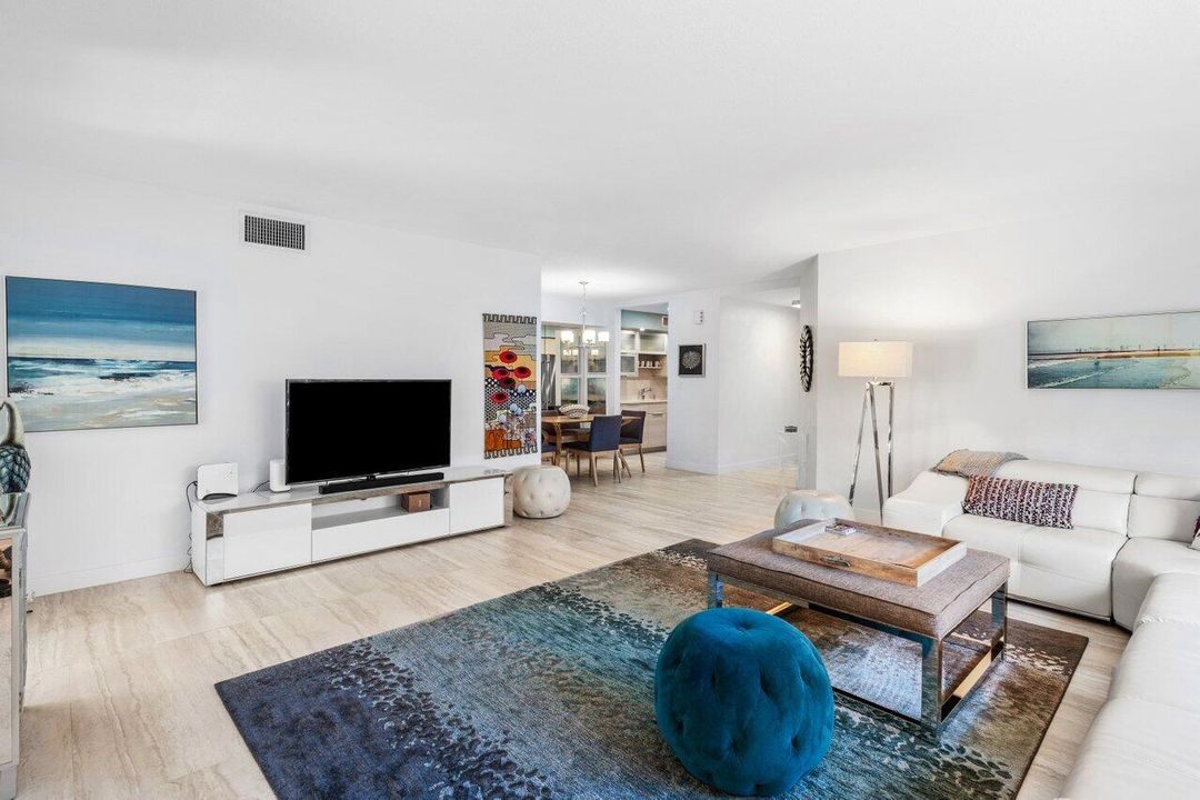 For Rent: $6,000 (3 beds, 2 baths, 1200 Square Feet)