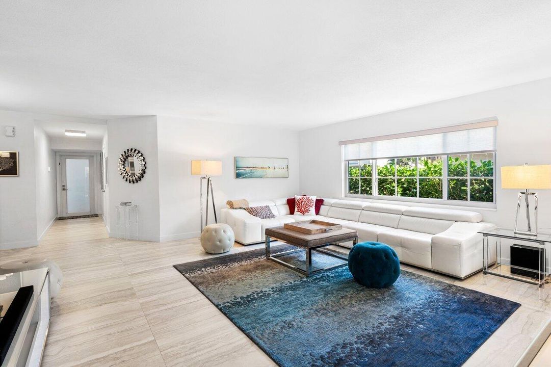 For Rent: $6,000 (3 beds, 2 baths, 1200 Square Feet)