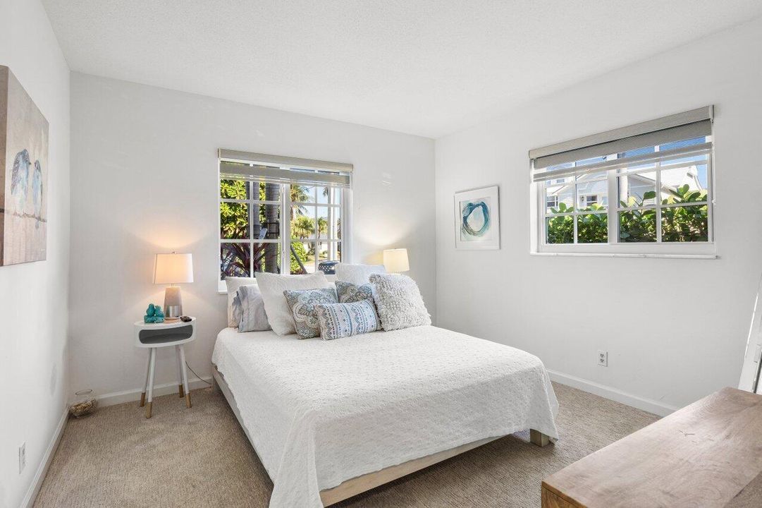 For Rent: $6,000 (3 beds, 2 baths, 1200 Square Feet)