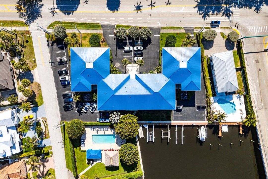 For Rent: $6,000 (3 beds, 2 baths, 1200 Square Feet)