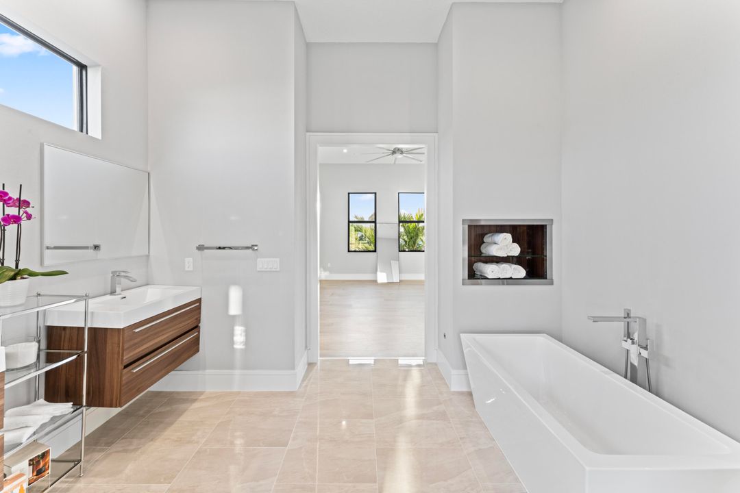 待售: $2,900,000 (4 贝兹, 4 浴室, 3588 平方英尺)