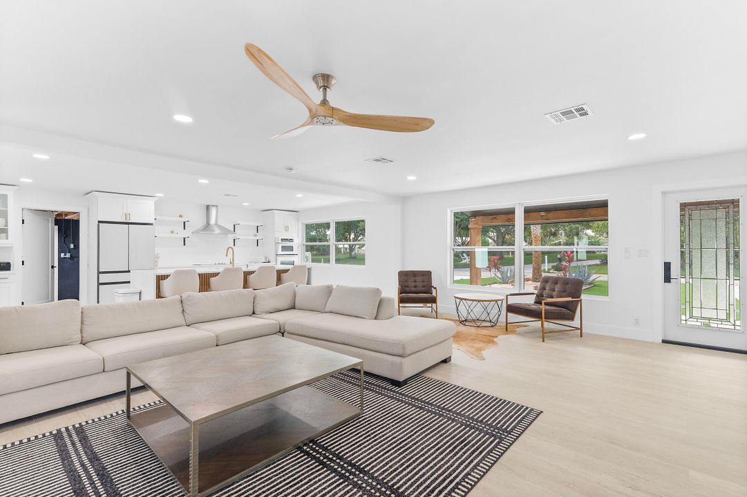 В аренду: $4,800 (3 спален, 2 ванн, 1610 Квадратных фут)