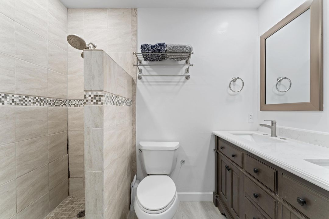 Active With Contract: $300,000 (2 beds, 2 baths, 1577 Square Feet)