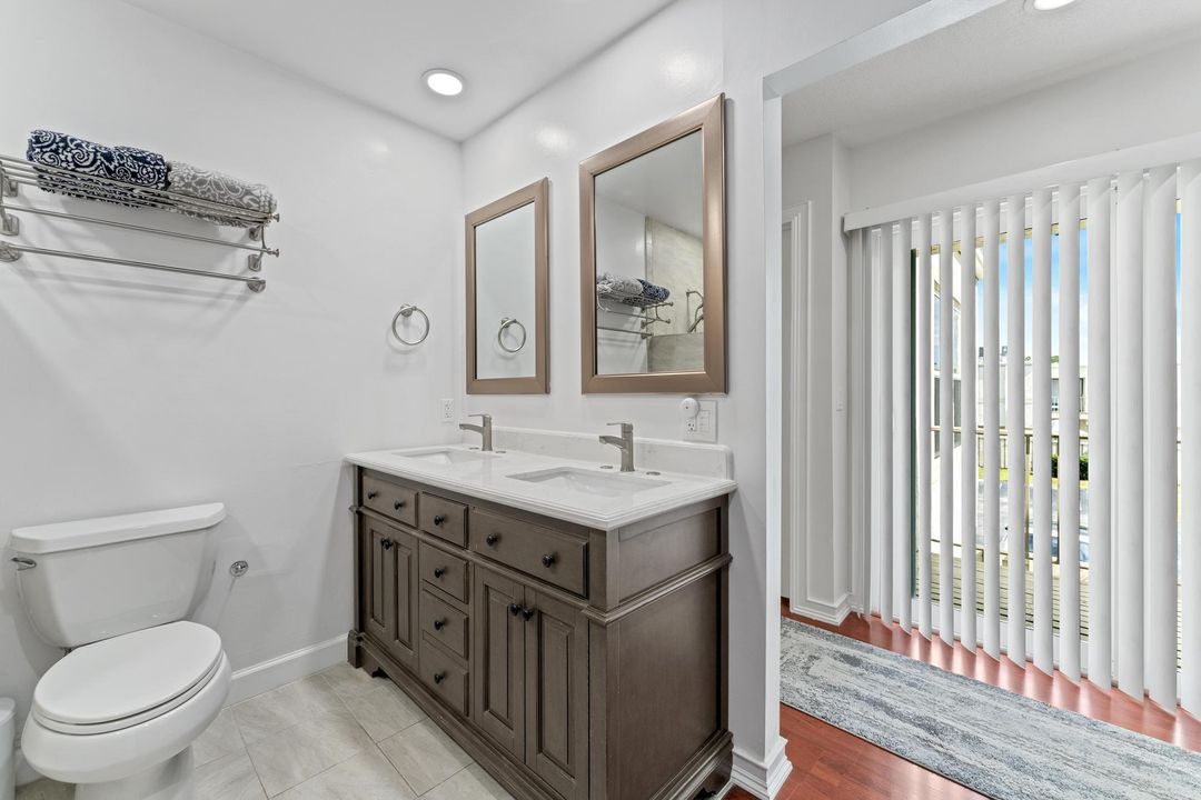 Active With Contract: $300,000 (2 beds, 2 baths, 1577 Square Feet)