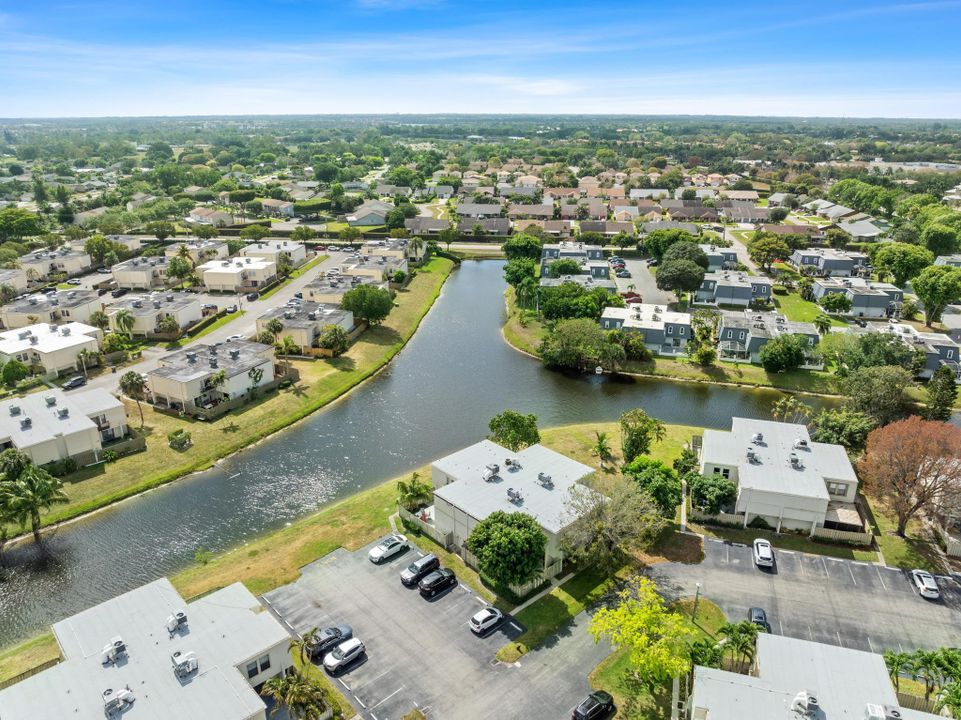 Active With Contract: $300,000 (2 beds, 2 baths, 1577 Square Feet)