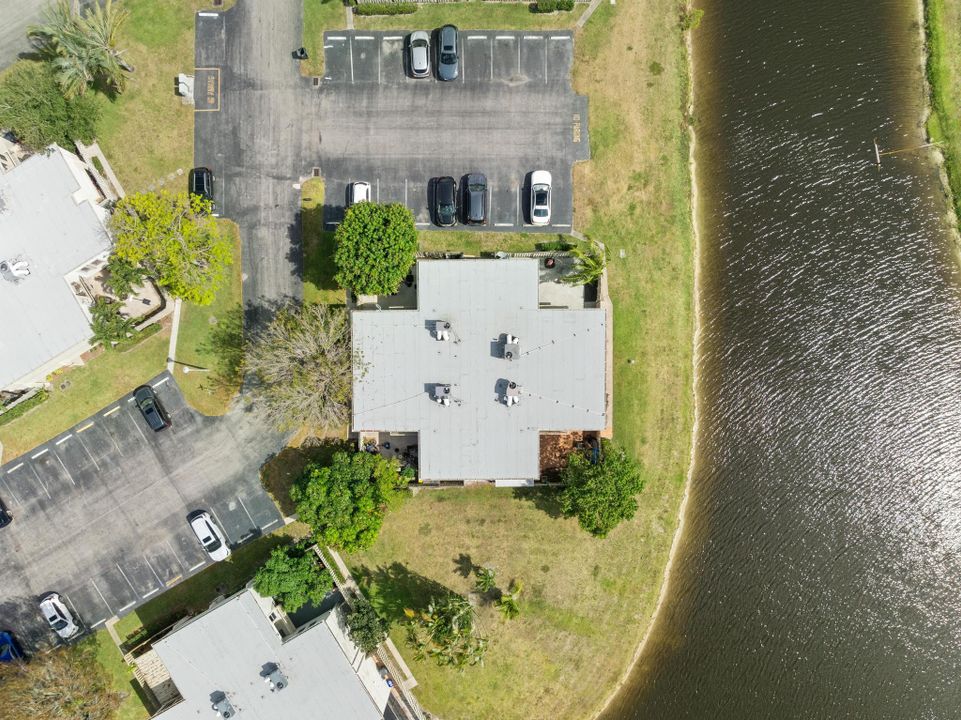 Active With Contract: $300,000 (2 beds, 2 baths, 1577 Square Feet)