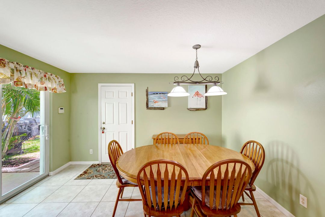 待售: $259,900 (3 贝兹, 2 浴室, 1679 平方英尺)