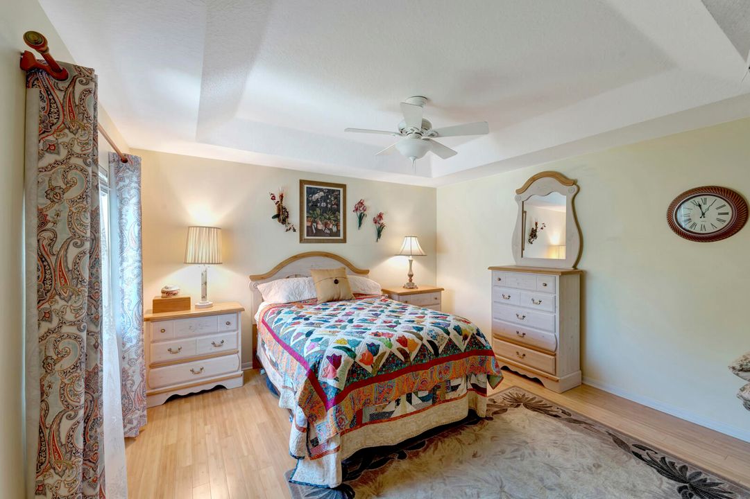 待售: $259,900 (3 贝兹, 2 浴室, 1679 平方英尺)