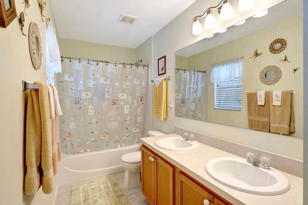 待售: $259,900 (3 贝兹, 2 浴室, 1679 平方英尺)