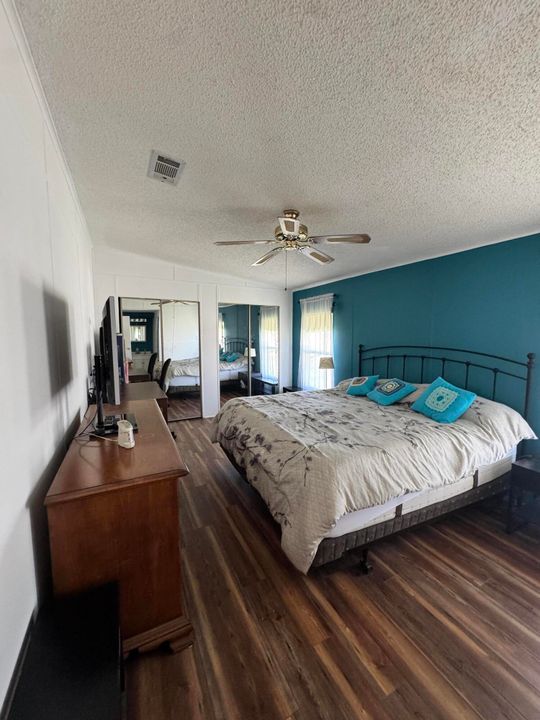 待售: $42,000 (2 贝兹, 2 浴室, 1300 平方英尺)