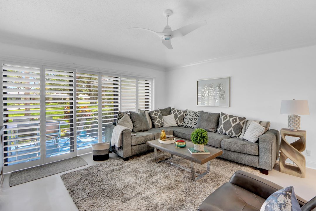 Active With Contract: $475,000 (2 beds, 2 baths, 1135 Square Feet)