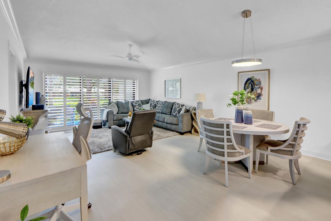 Active With Contract: $475,000 (2 beds, 2 baths, 1135 Square Feet)