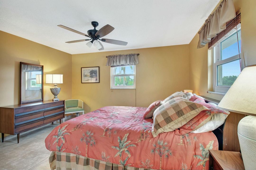 For Sale: $450,000 (2 beds, 2 baths, 1428 Square Feet)