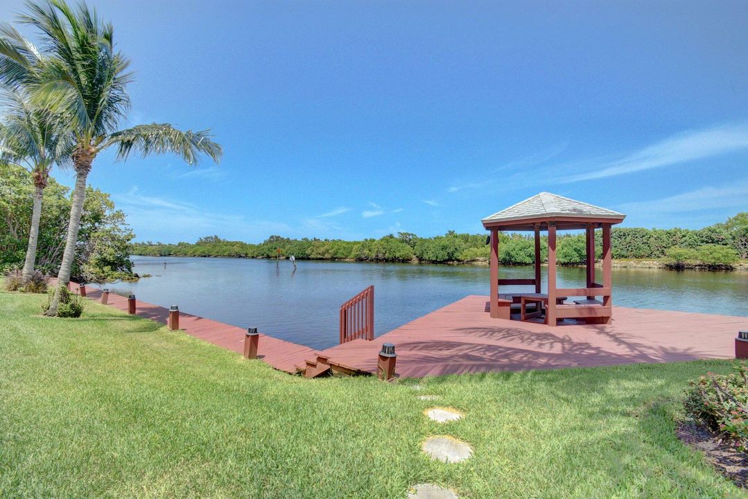 Activo con contrato: $5,300 (2 camas, 2 baños, 1184 Pies cuadrados)