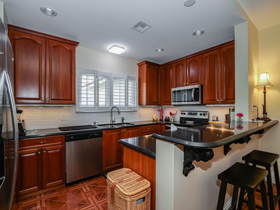 For Rent: $7,000 (2 beds, 2 baths, 1629 Square Feet)