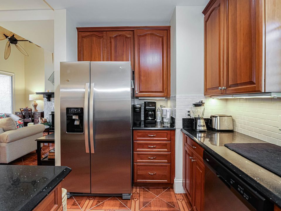 For Rent: $7,000 (2 beds, 2 baths, 1629 Square Feet)