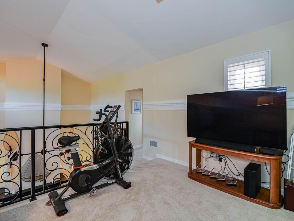 For Rent: $7,000 (2 beds, 2 baths, 1629 Square Feet)