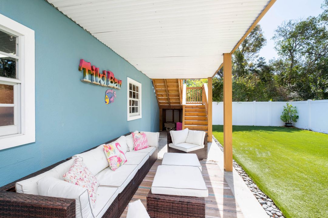 For Sale: $799,000 (4 beds, 2 baths, 1512 Square Feet)