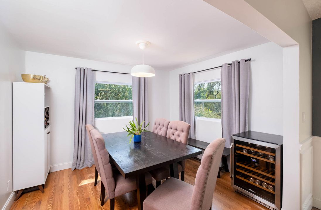 For Sale: $799,000 (4 beds, 2 baths, 1512 Square Feet)