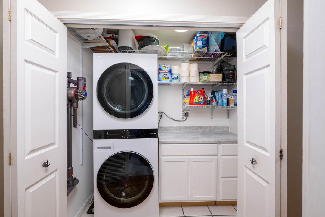 For Sale: $799,000 (4 beds, 2 baths, 1512 Square Feet)