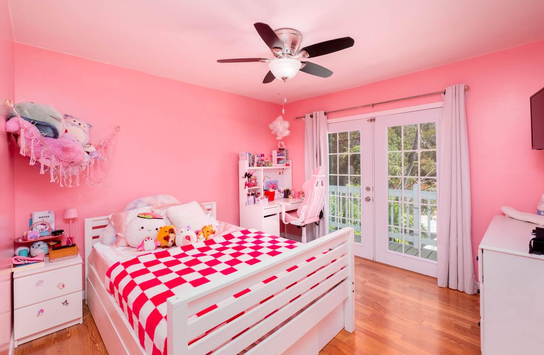 For Sale: $799,000 (4 beds, 2 baths, 1512 Square Feet)