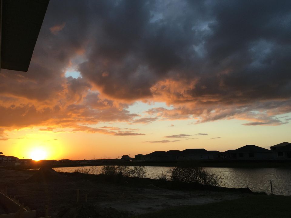 Active With Contract: $2,450 (3 beds, 2 baths, 1672 Square Feet)