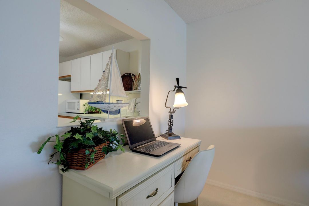 На продажу: $315,000 (2 спален, 2 ванн, 1285 Квадратных фут)