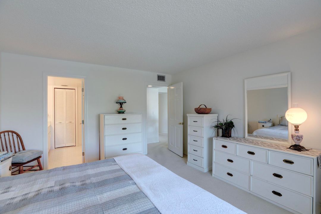 На продажу: $315,000 (2 спален, 2 ванн, 1285 Квадратных фут)