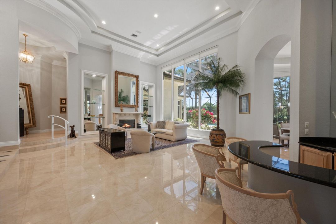 For Sale: $3,190,000 (4 beds, 4 baths, 5612 Square Feet)