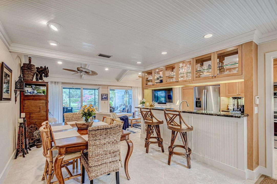 Active With Contract: $7,500 (2 beds, 2 baths, 1392 Square Feet)