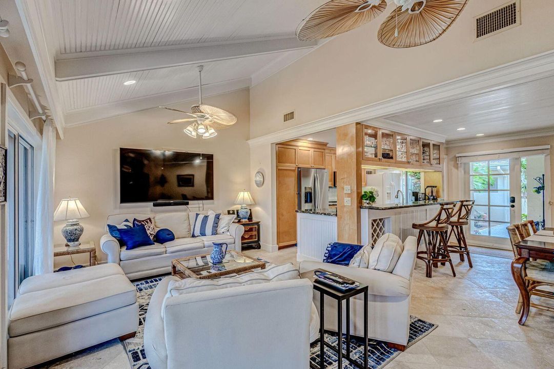 Active With Contract: $7,500 (2 beds, 2 baths, 1392 Square Feet)