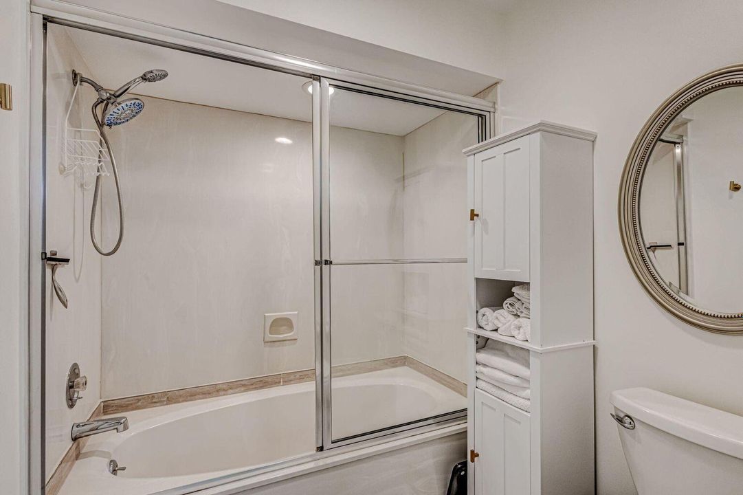 Active With Contract: $7,500 (2 beds, 2 baths, 1392 Square Feet)